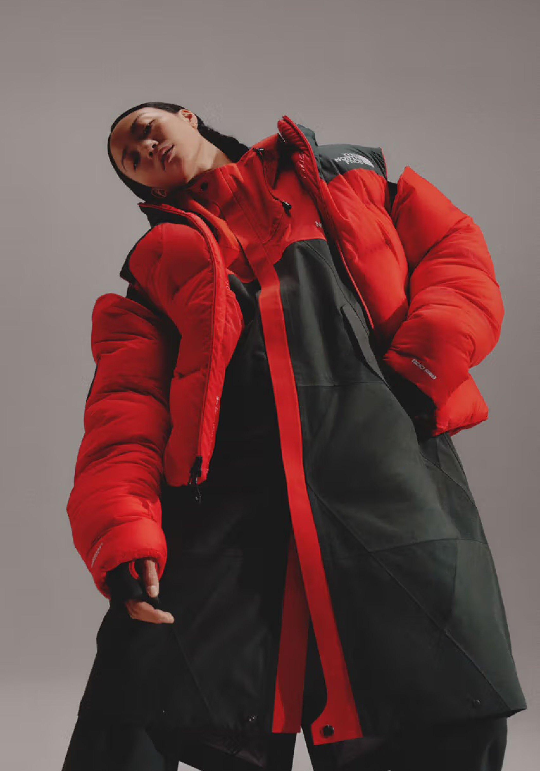 V októbri '23 uviedla značka The North Face spoluprácu s UNDERCOVER, značkou ktorú vytvoril japonský dizajnér Jun Takahashi, známy svojou avantgardnou víziou a silnými koreňmi v streetweare. Výsledkom je SOUKUU “óda na zvedavú myseľ a tvorivého ducha.”