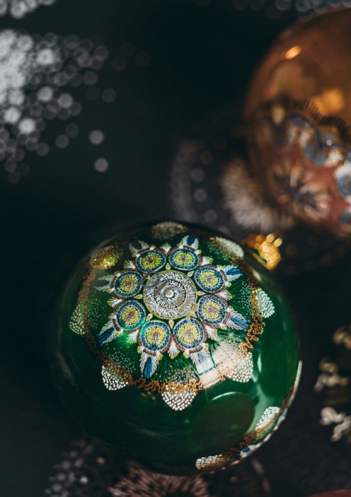 dior vianočná kolekcia porcelán vankúše bytové doplnky vianočné gule ozdoby