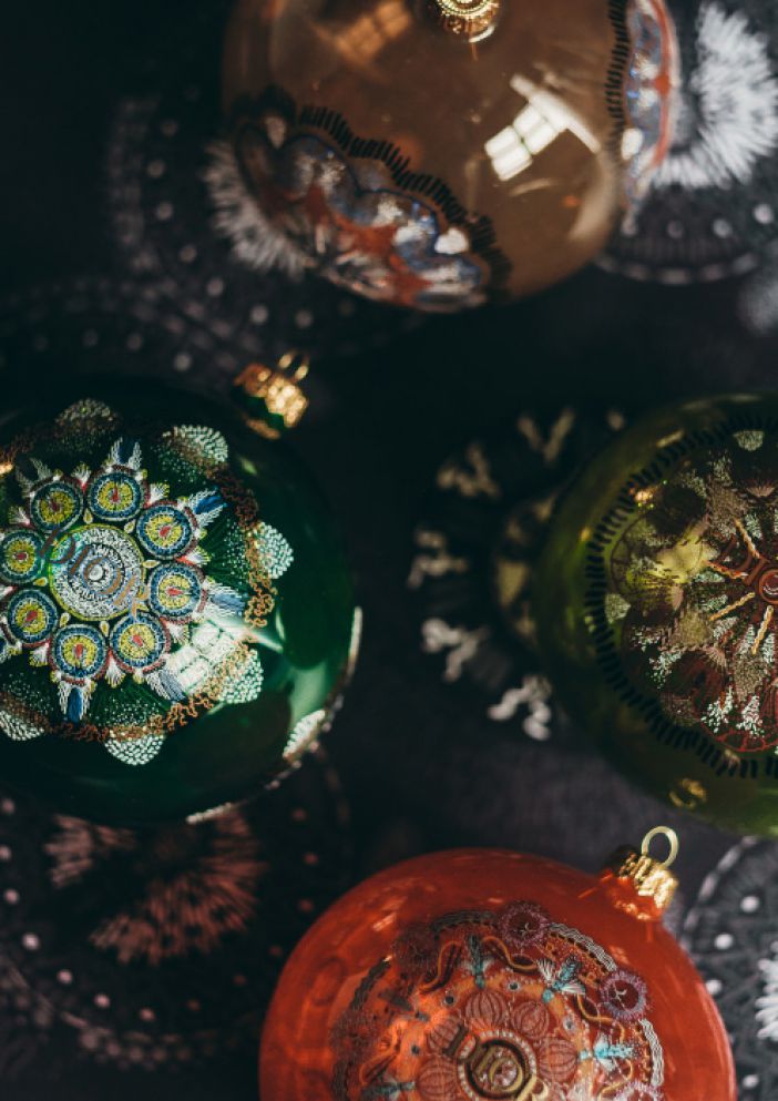 dior vianočná kolekcia porcelán vianočné ozdoby gule bytové doplnky