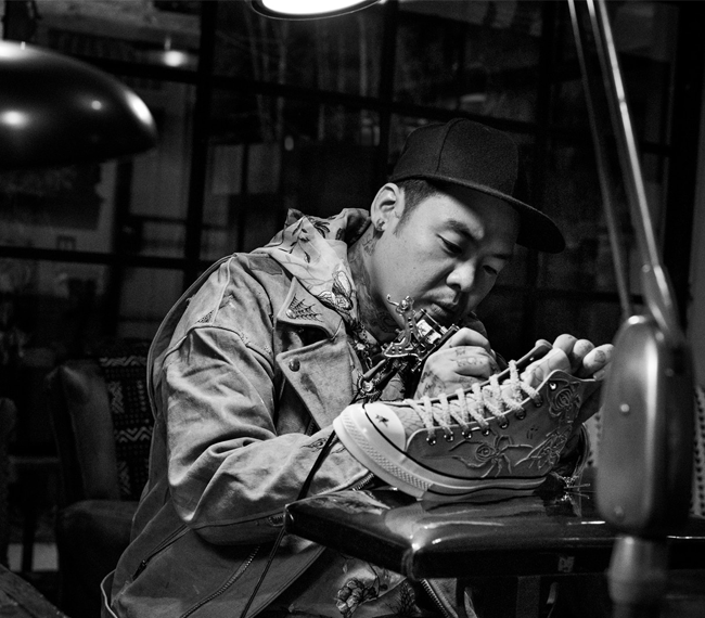 Kolekcia Dr.Woo x Converse