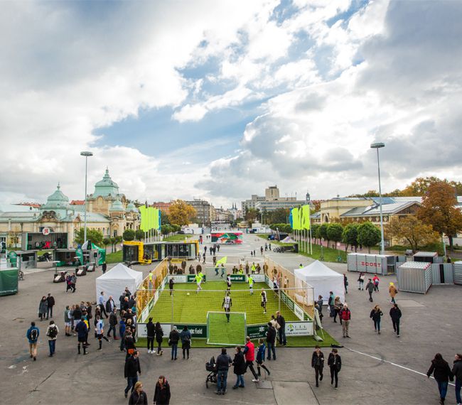 Designblok nezištne pomáha