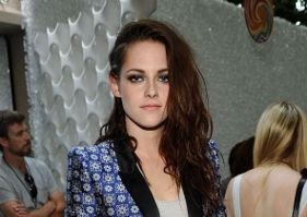 OUTFIT DŇA Kristen Stewart