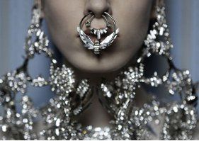 Svet výnimočných šperkov: dizajn Riccardo Tisci