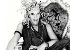 JOHN GALLIANO sa vracia !!!